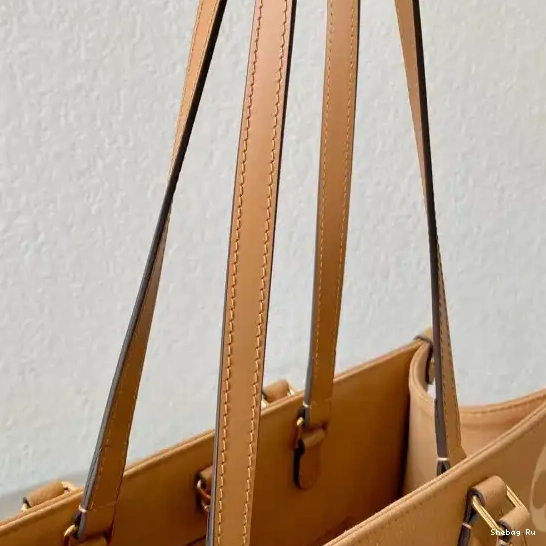 ONTHEGO LOUIS VUITTON MM 0610
